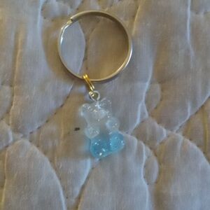 Clear to blue ombre gummy bear keychain